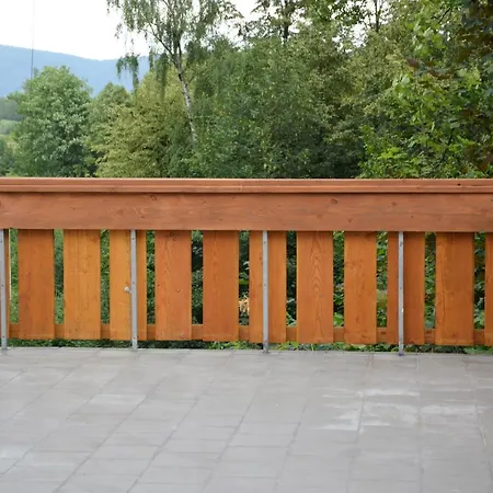 Blizej Chmur Dolny 公寓 *